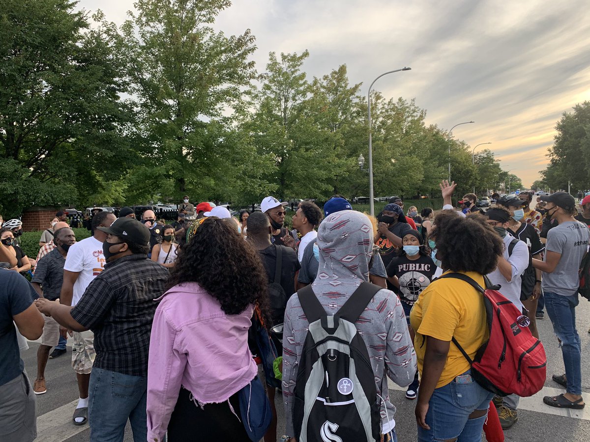 “What the fuck, I live here too,” said the young woman who was leading the chants here in   #WestEnglewood.   #ChicagoProtests