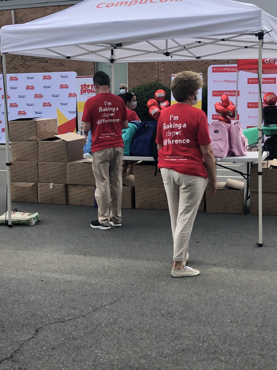 PrincipalGray's tweet photo. An amazing event today.  We were able to provide school supplies, backpacks and gift cards for all 850 of our students.  Thank you again @officedepot .  Your staff is terrific and showed so much love for @HVEeagles   @CharMeckSchools #CMSNELC https://t.co/F5d7BvxHZ6