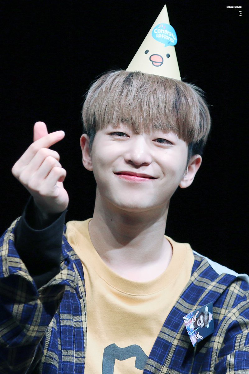 Pandas_0419's tweet photo. Happy Birthday Milk Boy 🎂🎉
wish you were always stay
healthy and always be happy.
where are you?! we really miss
you so much.✨
#HAPPYLAUNDAY
#HappyBirthdayLaun
#라운 #김민석 #LAUN https://t.co/KqYfo6MqV2