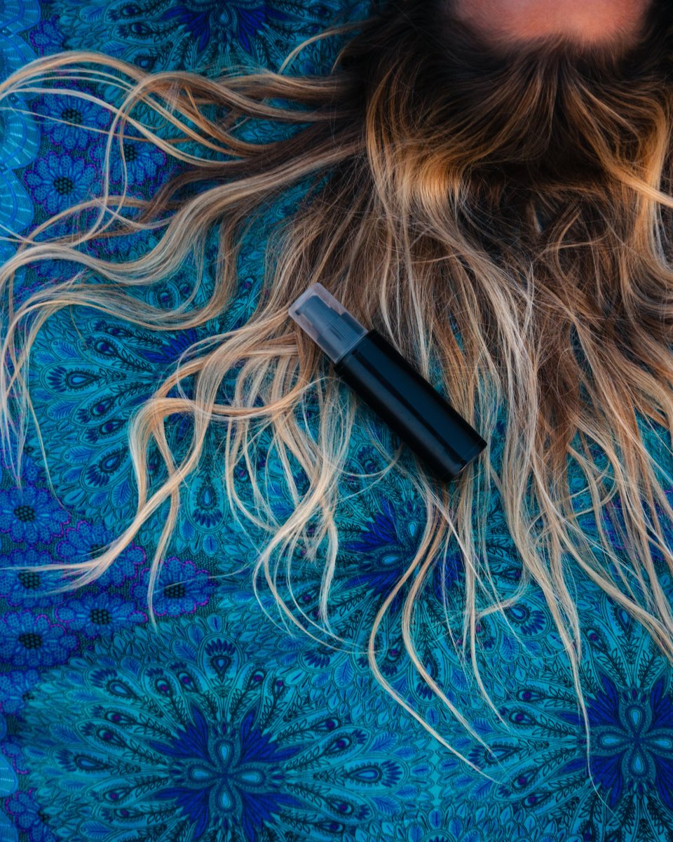 BoomZipUSA's tweet photo. Summer hair tips! 👇

✅ ✂️ Invest in trims! Hair grows pretty fast in the summer.
✅ 🔥 Protect your hair, by giving it a break from the blow dryers, once or twice a week!
✅ 💪 Use anti-frizz oil or serum to add shine and avoid frizzy hair!
https://t.co/w1SJptRP6N  #BoomZip https://t.co/K3NukXzo5o