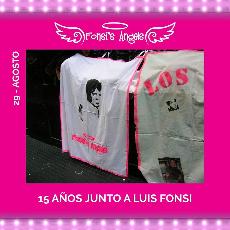 El 29 de agosto cumplimos nuestros primeros 15 años como Fans Club apoyando a #LuisFonsi 💞🇦🇷 acá empezamos a festejar 🥳 ¡La cuarentena no nos para!

▶️ Foto de nuestras primeras banderas hechas de tela con aerosol.
<a href="/Fonsisangels/">Fonsi's Angels Arg</a>