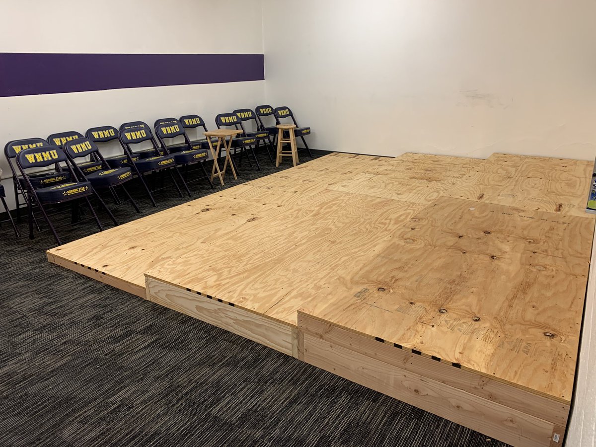 WNMU_MBB's tweet photo. First step towards our upgraded locker room! #GoMustangs 🏀🐎 https://t.co/5qCus6irXz