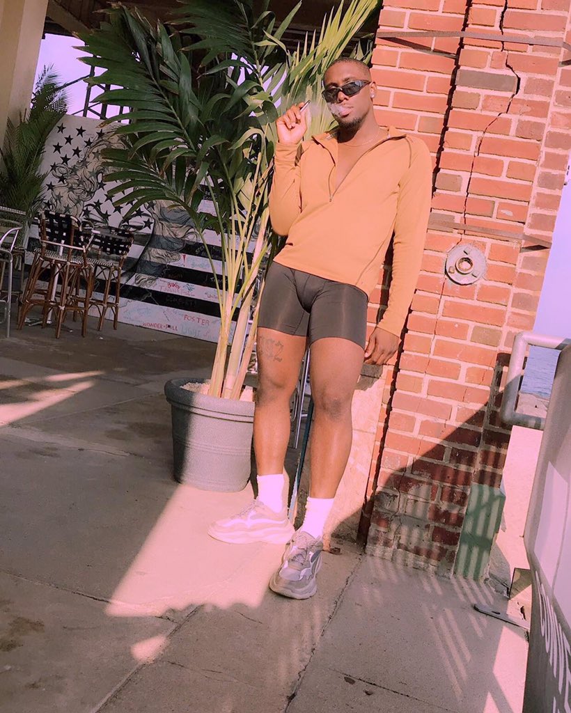 thruvlad_'s tweet photo. Chocolate boy wonder 🍫 #itsthethighsforme https://t.co/rXjD024sXS