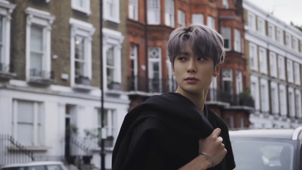 MAEW_JU's tweet image. การติ่งใครสักคนมันเป็นช่วงของจังหวะจริงๆนะ
ตอนแรกชั้นแบบเห็นแจฮยอนผ่านๆไม่ได้ตามอะไรจริงจังก็เออหล่อนะ แต่พอมาฟังเพลงนี้ชั้นแบบตกหลุมรักเค้าเลยอะ หลงรักตั้งแต่เพลงเริ่มจนวินาทีสุดท้าย จำได้ว่ากดวนเพลงนี้อยู่หลายรอบมากฟังได้ทั้งวันแบบไม่เบื่อเลย คนเก่ง😊🍑✨
#JaehyunILMB30M