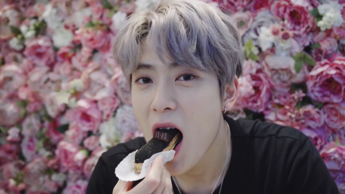 MAEW_JU's tweet image. การติ่งใครสักคนมันเป็นช่วงของจังหวะจริงๆนะ
ตอนแรกชั้นแบบเห็นแจฮยอนผ่านๆไม่ได้ตามอะไรจริงจังก็เออหล่อนะ แต่พอมาฟังเพลงนี้ชั้นแบบตกหลุมรักเค้าเลยอะ หลงรักตั้งแต่เพลงเริ่มจนวินาทีสุดท้าย จำได้ว่ากดวนเพลงนี้อยู่หลายรอบมากฟังได้ทั้งวันแบบไม่เบื่อเลย คนเก่ง😊🍑✨
#JaehyunILMB30M