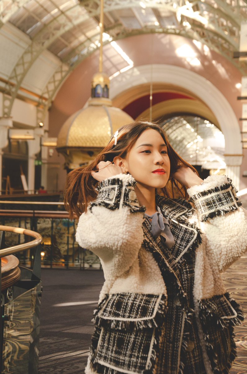 Veronica_JX_'s tweet photo. 【Sydney photo 2】

Winter lover VS Scrawl girl

Photo by Gingers' Photo Studio https://t.co/9UrIqWOYU8