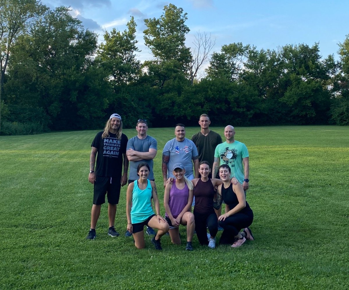 JoinIMPD's tweet photo. Proud of some of our P.A.R. participants. They got together did it Indy 500 style.
100 Pushups
100 Squats
100 Mountain Climbing
100 Sit ups
50 Burpees each combined with some sprinting.
Keep it up and see you all at P.A.R next Tuesday!
#wearepar #joinimpd #joinpar https://t.co/mPNBdLRffX