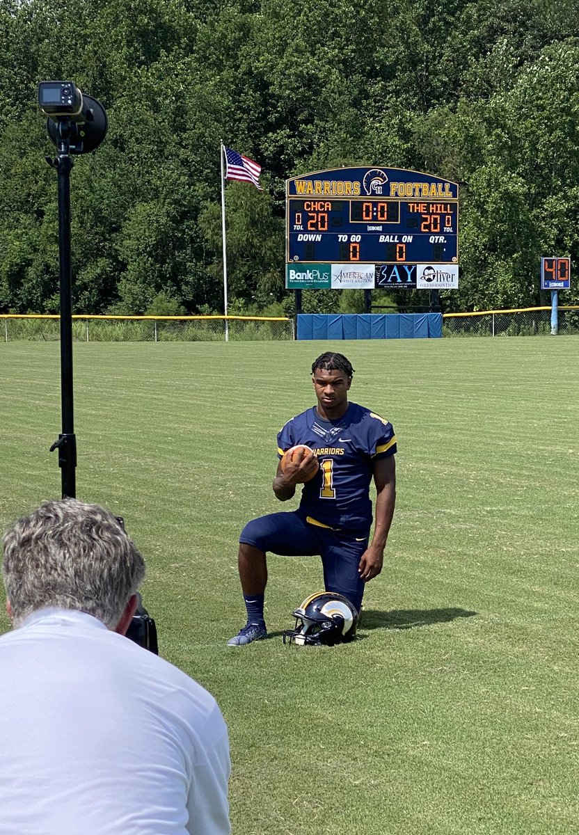 CHCAWarriors's tweet photo. Great 1st Day of School📚☑️
Picture Day for the ‘20 Season📸☑️
#WarriorWay #10daysuntilkickoff https://t.co/Gi46k8GZCr