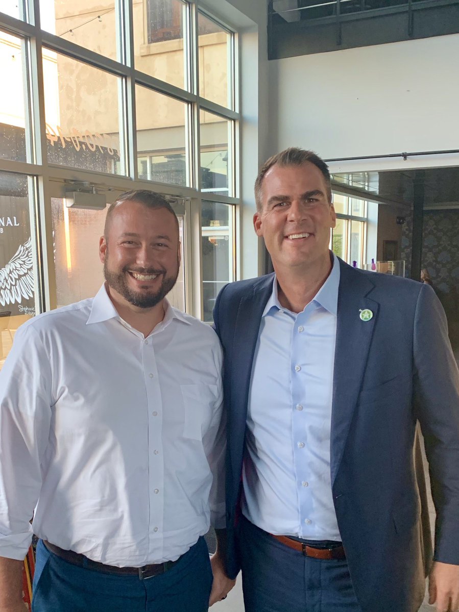 markrmorley's tweet photo. You never know who you’ll meet at the best steakhouse/cigar lounge in Tulsa
@TravisSkol #cardinalclub https://t.co/ipLQipb4xp