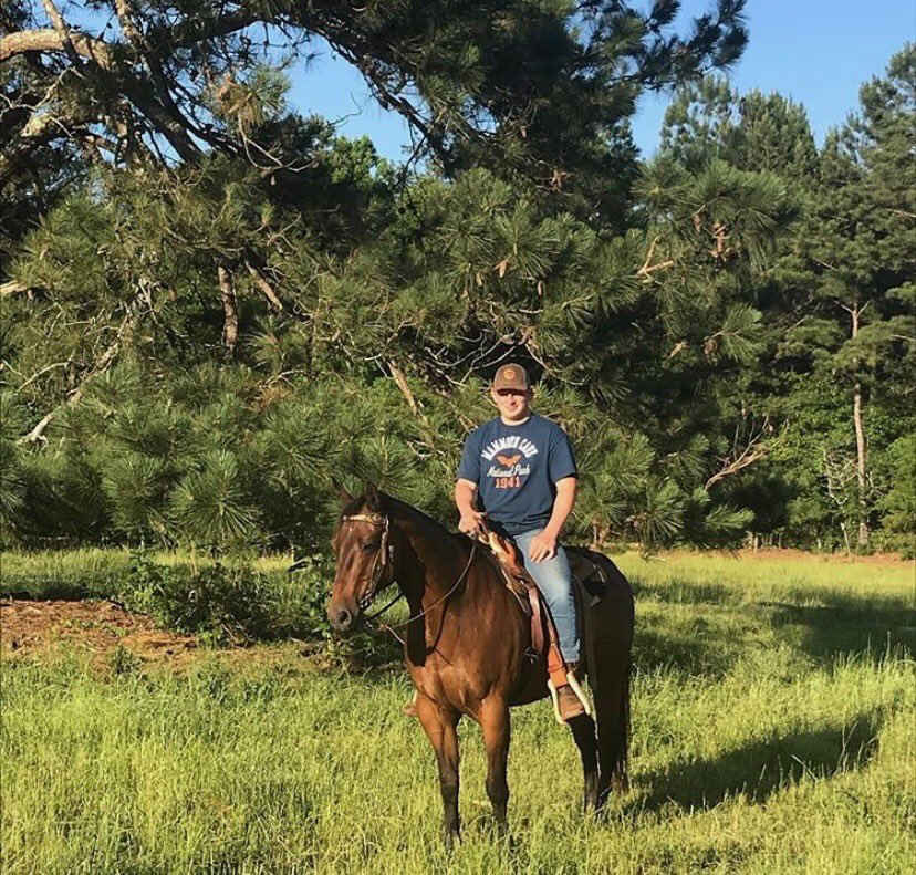 grove_ffa's tweet photo. Many people don’t realize there are many agricultural careers right near them! This summer learning the basics of roping and performing sorting practices. Senior, Major Harms shows some of the activities that he added to his SAE this summer. https://t.co/muorr1jjk2