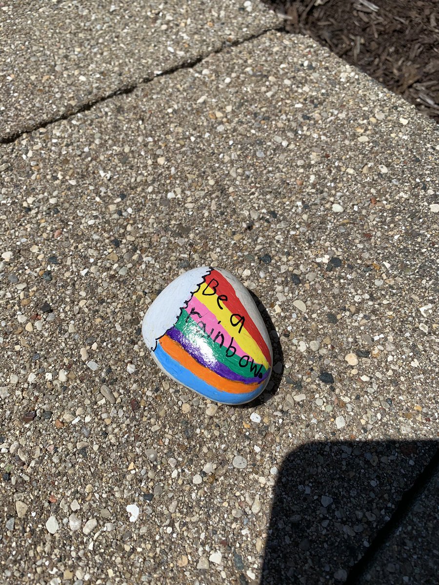 ArborViewSchool's tweet photo. What a bright way to end the day @LauraGuzNews! @ArborViewSchool is proud to display these amazing positive messages!!! https://t.co/9tDDG7DR8l