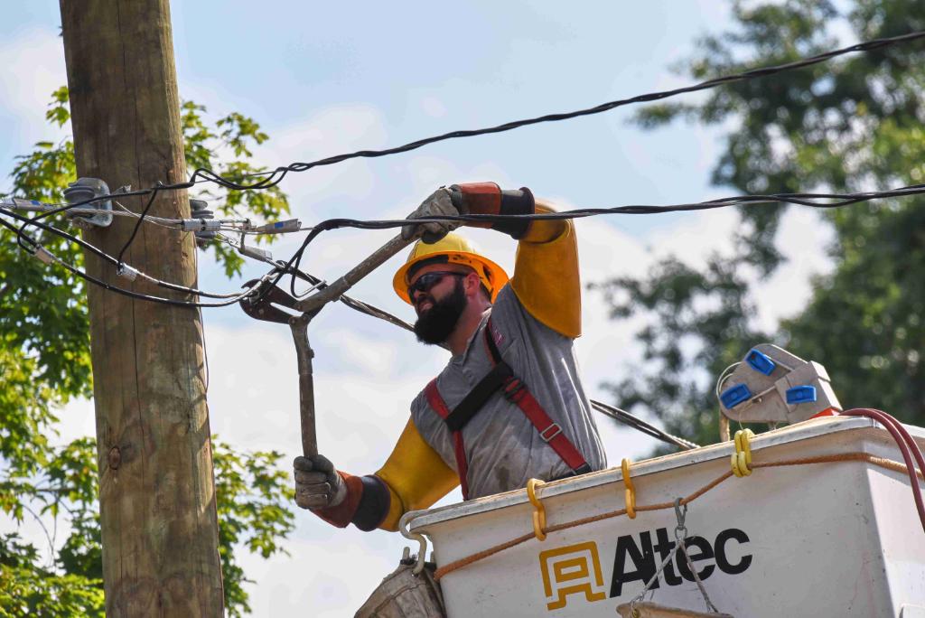 Eversource CT tweet media