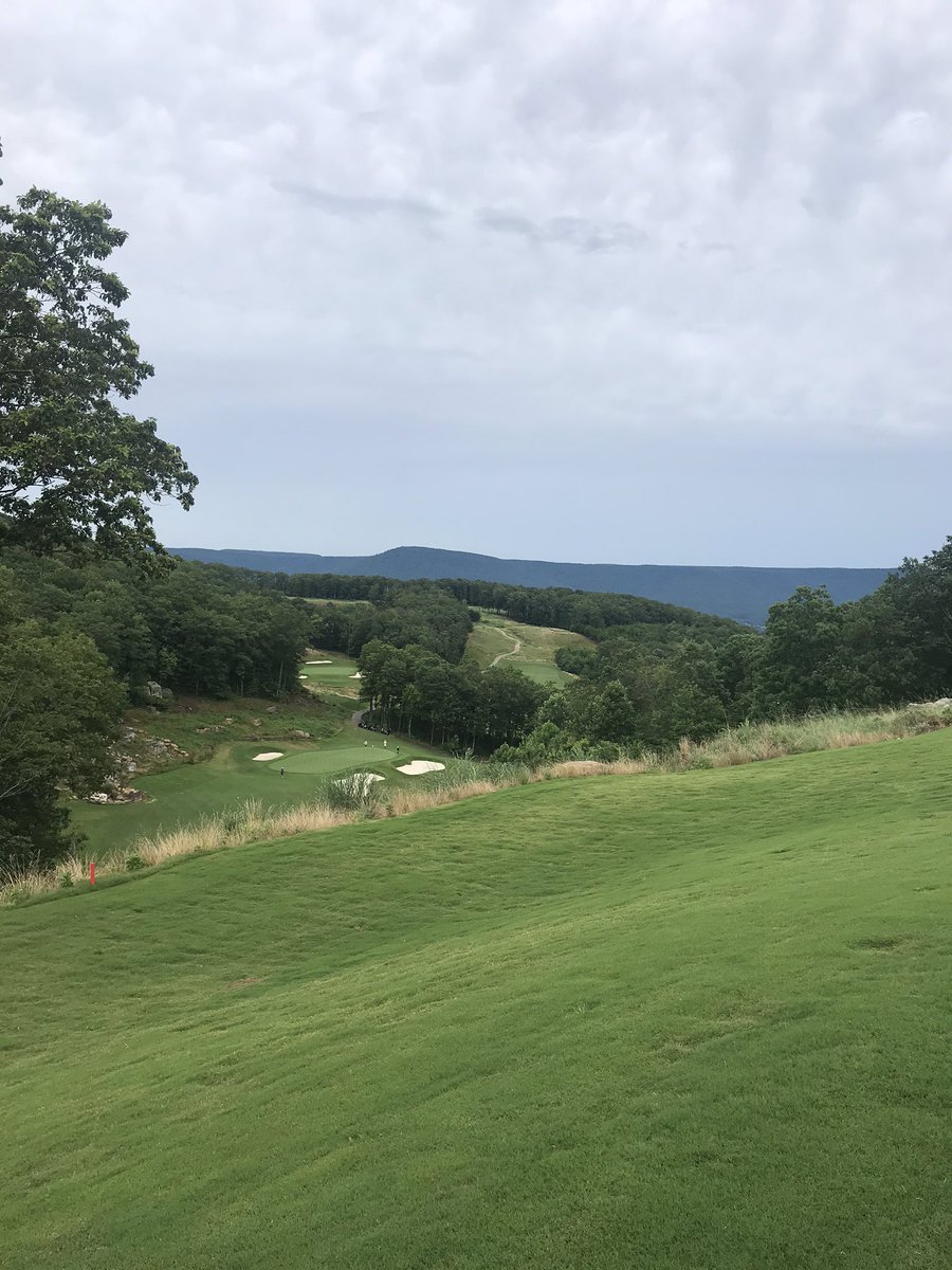 BlueTornadoGolf's tweet photo. Thanks @McLemoreGolf for a great 2 days on a spectacular course! Big Blue finished The Matt Cunningham Preview 4th as a team - @McnabbBennett finished 2nd overall and @samlevine100 was T8th - the 2nd lowest round of the 36 hole event was shot by 2023 @CarterSayman - 71! McCallie https://t.co/fGwoUlqoap