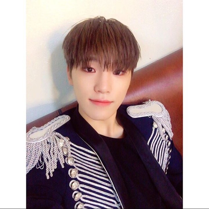1  #DINO   #디노   #세븐틴  @pledis_17