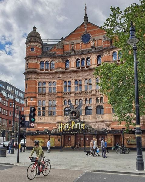 LondonSmooth's tweet photo. The Palace Theatre was built in 1891 as The Royal English Opera House on an island site at the end of London's Shaftesbury Avenue, dominating the view from Cambridge Circus. Photo Credit: Georgivslv 
#London #relocation #londonrelocation #movetolondon #londonproperty https://t.co/2mrQ1Mn4gO