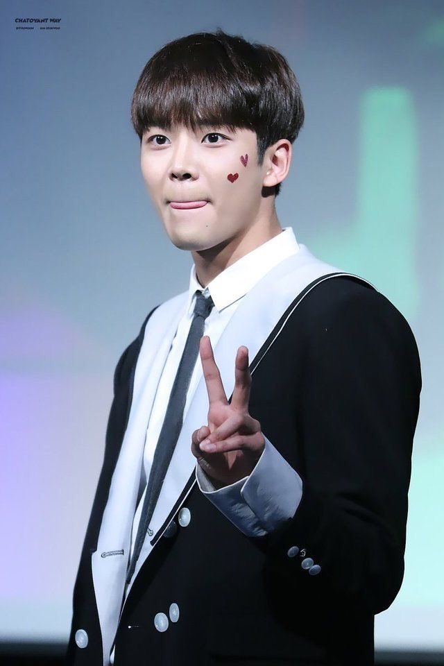 Lowoon 170506 SF9 Rowoon at Fansigning Event in Myeongdong 📸© chatoyant way # ...