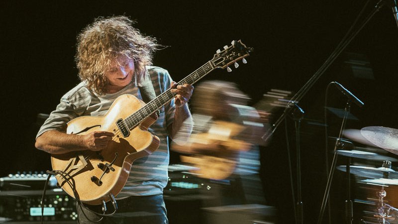 'More than any other jazz guitarist of the post-bop era, Pat Metheny #BOTD has given the instrument as natural and prominent a place in jazz as a trumpet or a saxophone...'

theguardian.com/music/musicblo…

📷 Dorota Koperska