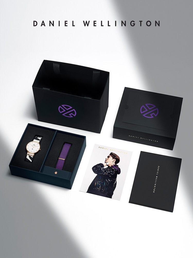 youngstars710's tweet photo. To @itisDW : Appreciate if you can advise if this Lay Zhang x Daniel Wellington collection will be made available globally (and if it will still be so limited like the previous iconic link (hopefully not) 😭)

#layzhang https://t.co/GbgpP5K5jp