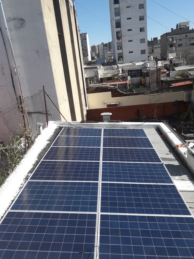 mesch's tweet photo. Estos paneles solares podrían estar en el techo de tu casa en $🇦🇷 al TC oficial!

Conocé más sobre la ley de generación distribuida: https://t.co/iPh1JnoYOC

Te interesan las energías renovables?https://t.co/iehOLq1xNx

+info: ariel@mesch.com.ar

fin del espacio publicitario😎 https://t.co/DrUKw7WxD5