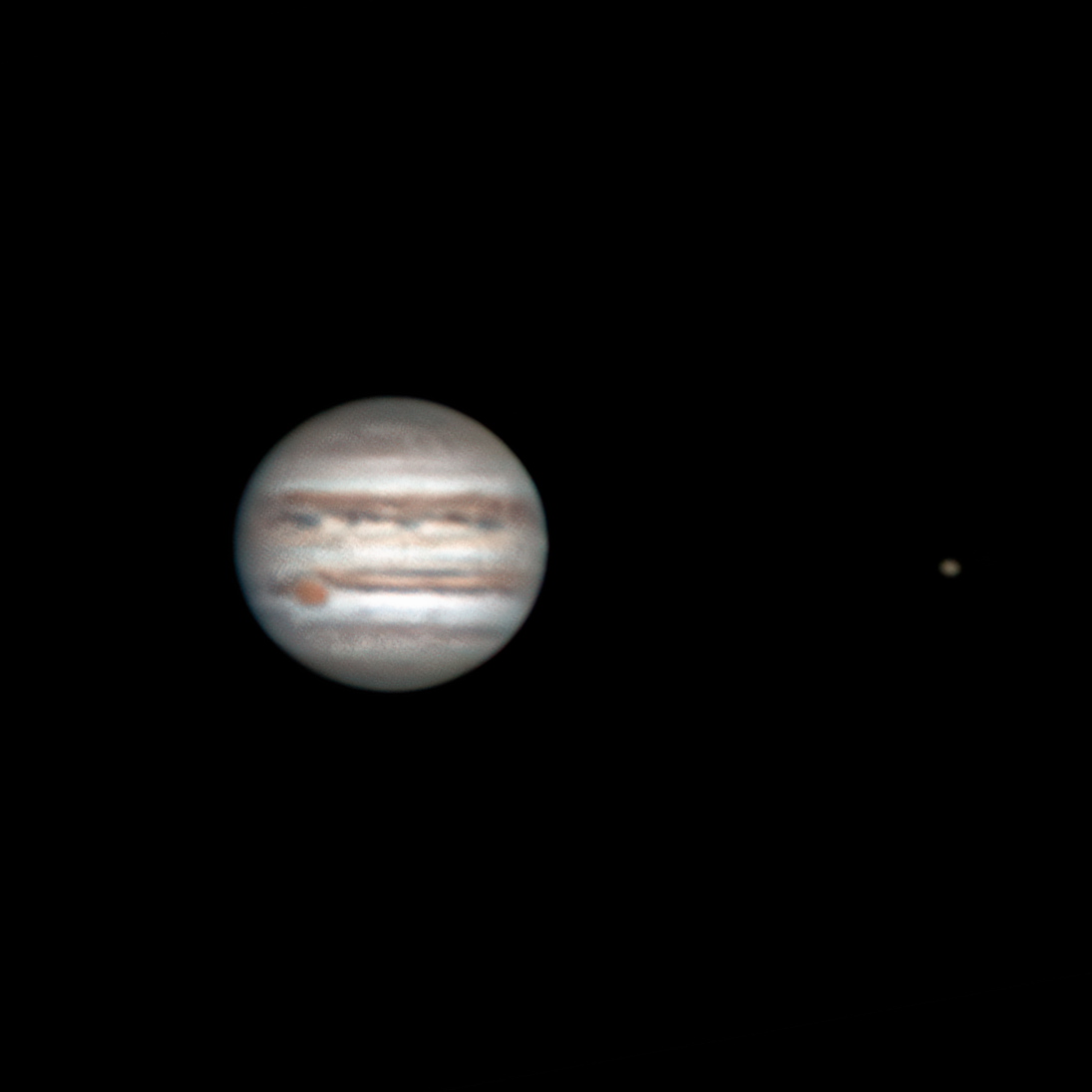 BlackChoku's tweet photo. 8/10 #Jupiter (bad seeing condition)
1: 23,094=>4,041
2: 22572=>11850
PIPP, ASで上記frame数にしてRSでWavelets処理、#stellaimage と #SilkyPix と #DeNoiseAI で微調整。
SilkyPixのかすみ除去、ステライメージのオートストレッチは秀逸だな。
#FOT104 #ASI462MC #advancedvx #PowerMate5x https://t.co/oLnBPpGKmJ