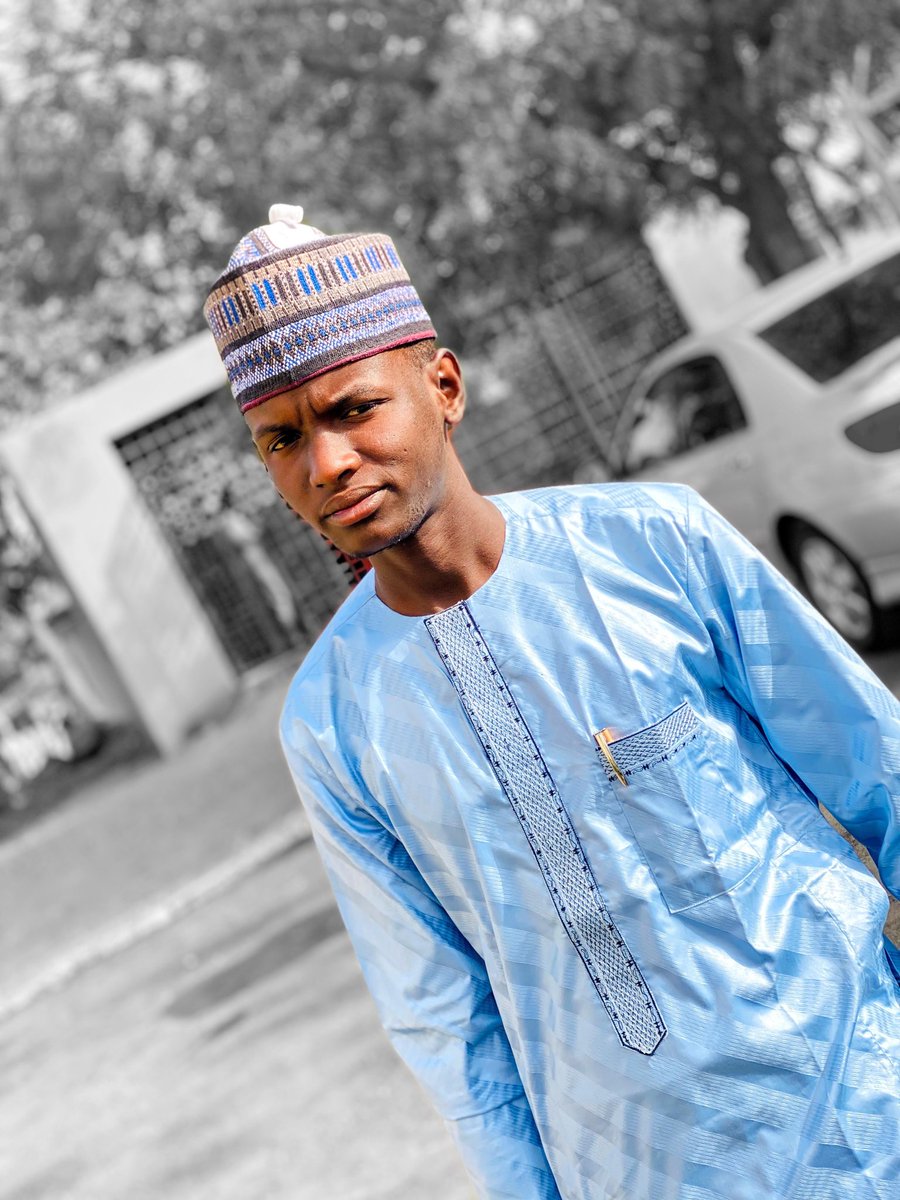 MsanV's tweet photo. I thanks the the Almighty Allah who give me this opportunity of +1 year ahead of my years https://t.co/jILeU87HxS