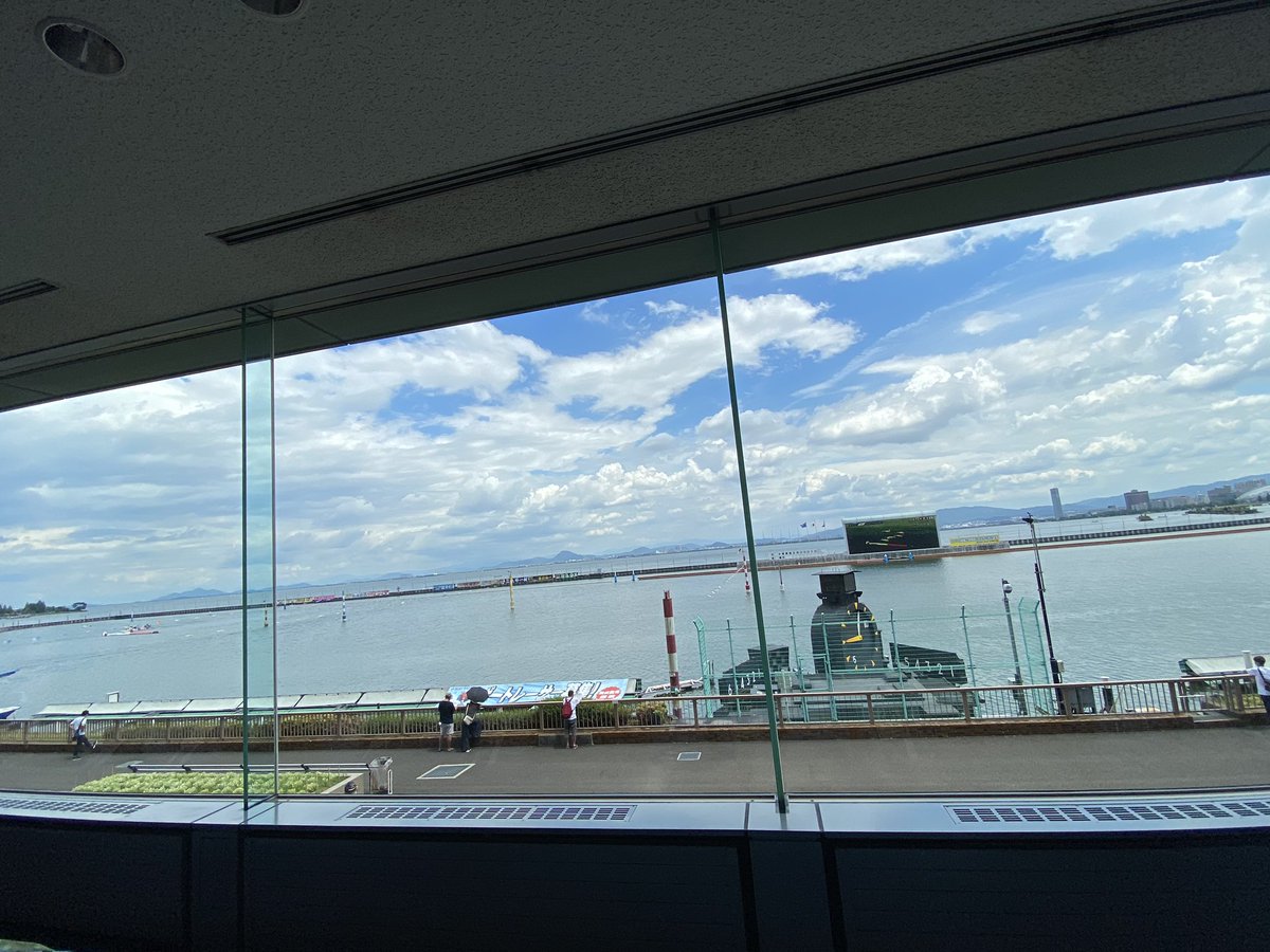 連休！
本日琵琶湖競艇場で
頑張るぜ！