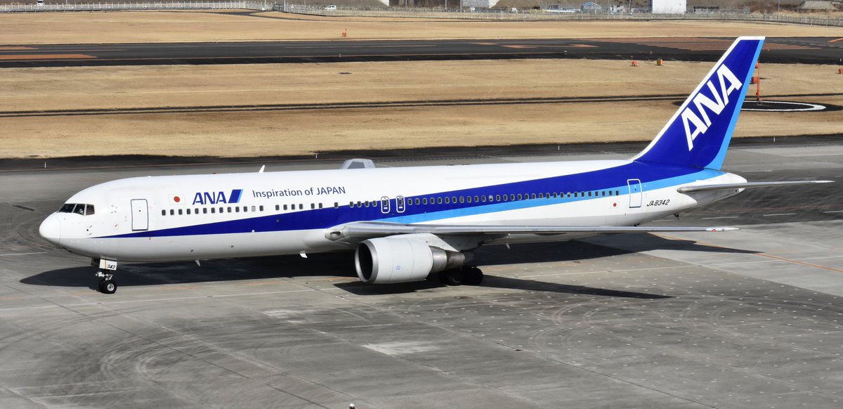 Vespina_ZZ336's tweet photo. ANA最後の非ER
B767-381 JA8342
1995.04.28〜2020.08.12
25.4年間お疲れ様でした。
767最高
#ANA #NH9432 #B767 https://t.co/lf5oo0f0ES