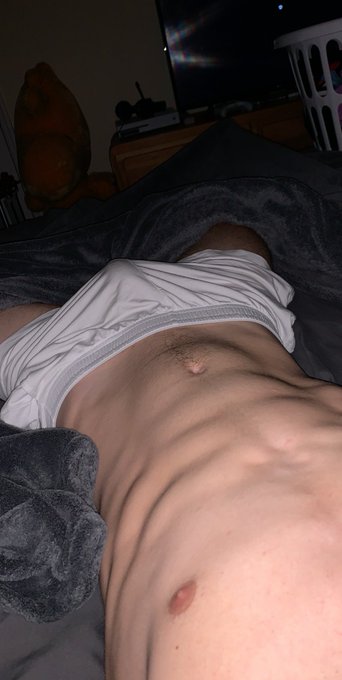 I feel like I&rsquo;m horny 24/7 lately so likeeee someone should totally come help with that 😩🥺 https://t<a href="/tag/shampoochallenge"class="tags"><span>#shampoochallenge</span></a>