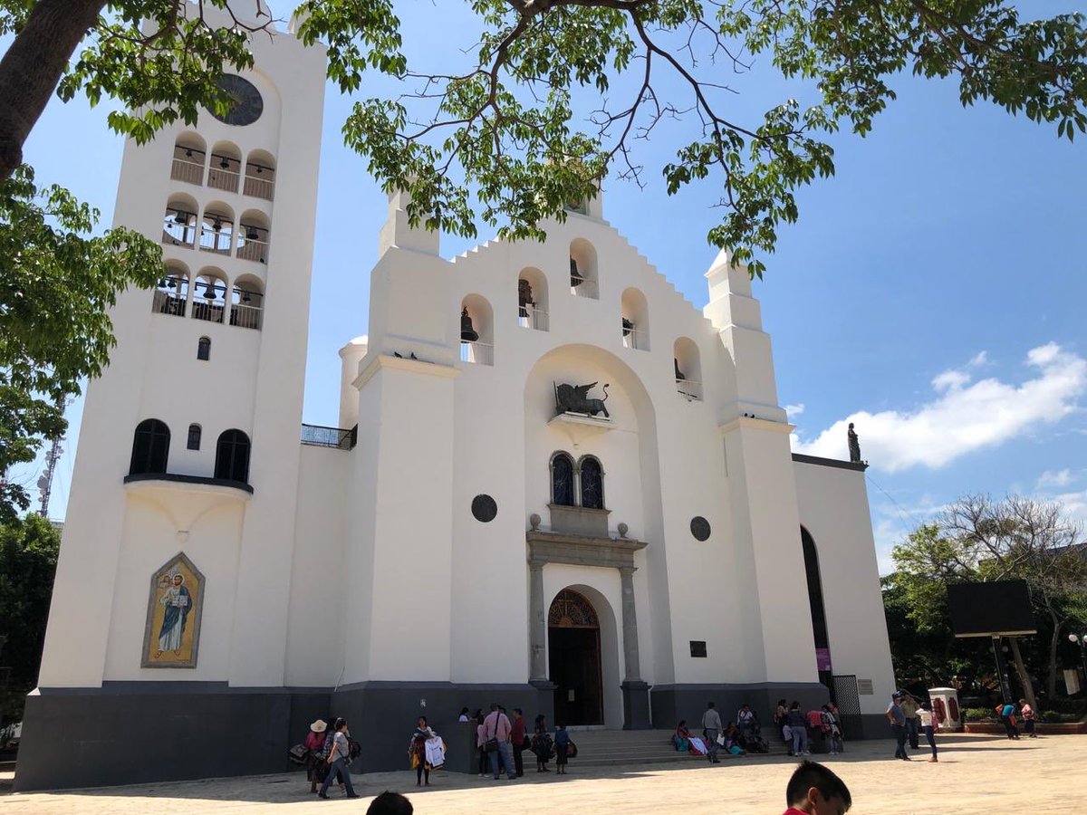 GabyCoutino's tweet photo. #TuxtlaGutiérrez celebra otro aniversario más como capital de #Chiapas. Un día como hoy de hace 128 años, #EmilioRabasa trasladó los poderes de #SanCristóbal hacia esta ciudad. A la antigua #Coyatoc o #Tuchtlán le hacen falta gobernantes actuales que dignifiquen su historia https://t.co/T8HoVItOqE