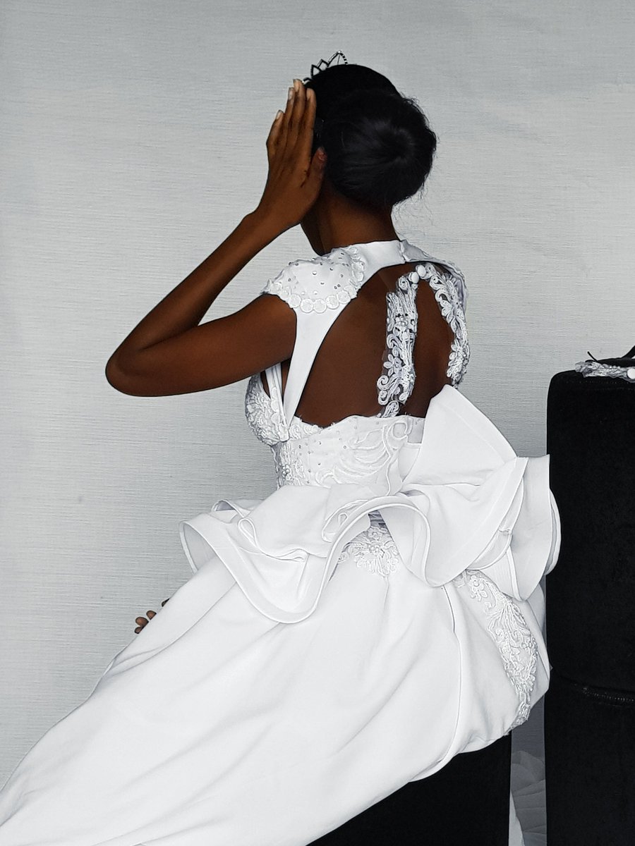 thera_ason's tweet photo. Every Bride is unique. We incorporate the vision, personality and style of our brides in designing "the dress" bringing your dream dress to live.
@thera_ason
#theraasonbride
For consultation call +233 540709515 for all enquiries https://t.co/rDNutw5ghp