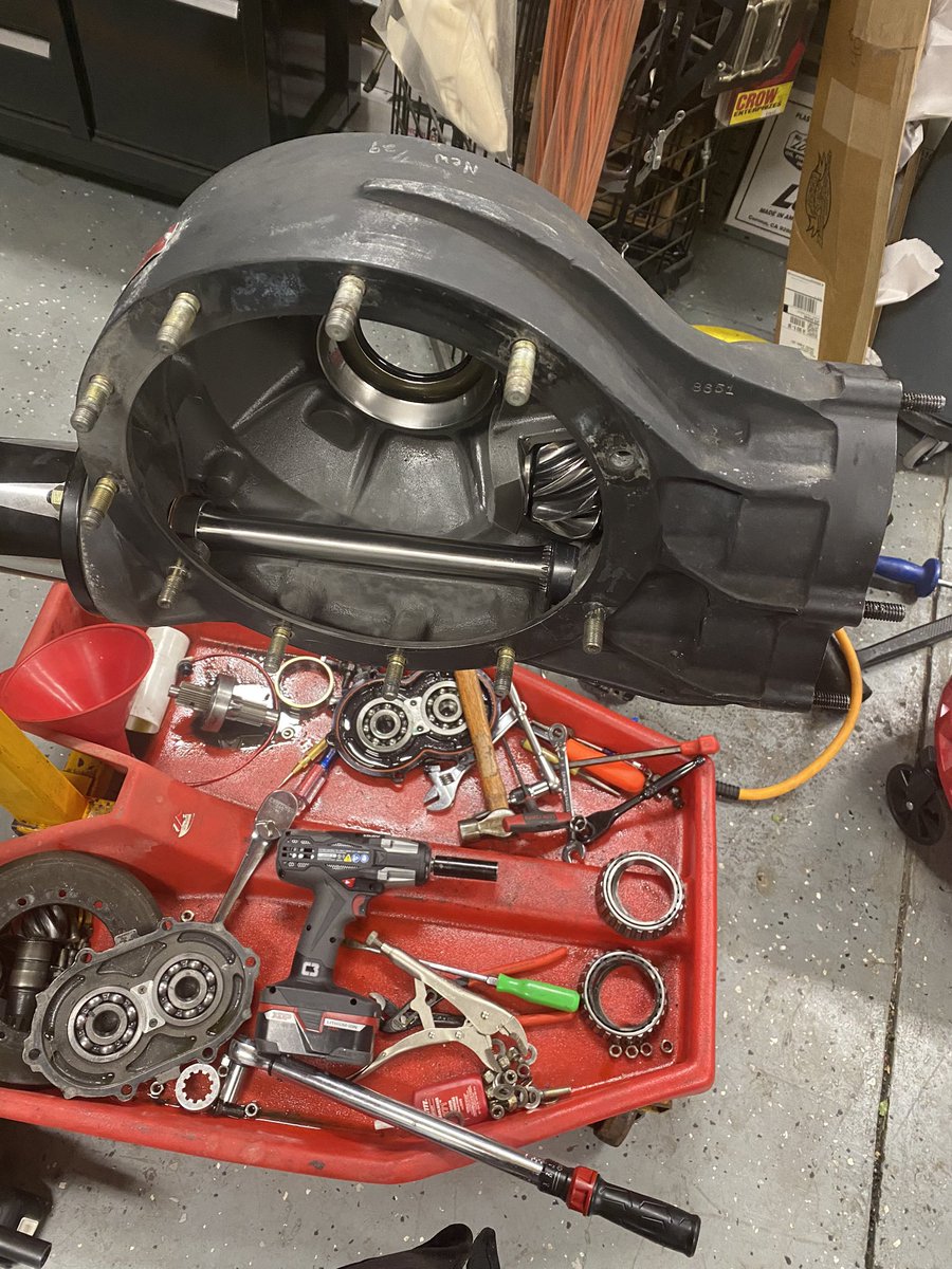 JockosSP's tweet photo. We are on rear end rebuild number three of the week and it’s only Tuesday night. Not bad considering we went 24 hours with no power. #sprintparts #sprintcars https://t.co/JLLcv6xwEB