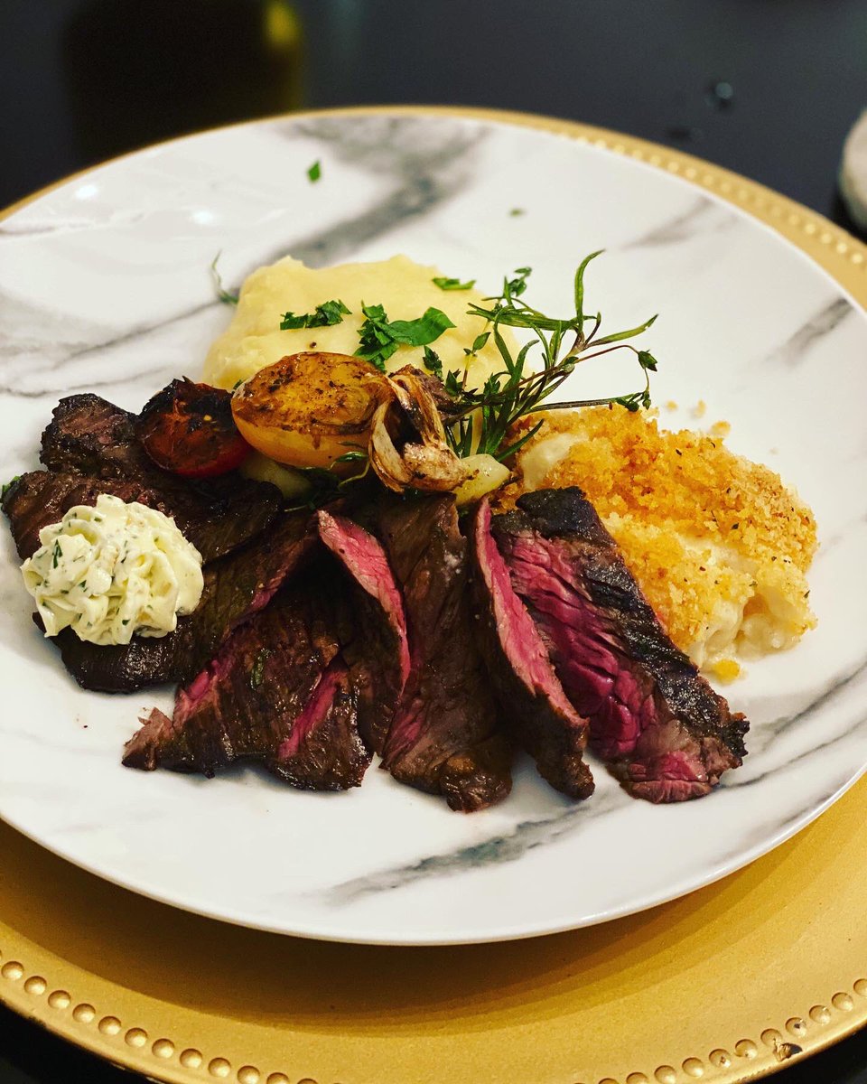 chefsebny's tweet photo. #Watermelon and #Local #Peach salad with #mozzarella and a light mint lemon dressing, #local grown beef #nystripsteak or #skirtsteak with #trufflemashedpotatoes and #cauliflowergratin and a homemade #tiramisucake with #local Berries #chefslife #supportlocal #localfarmers https://t.co/Gxq0F111Oe