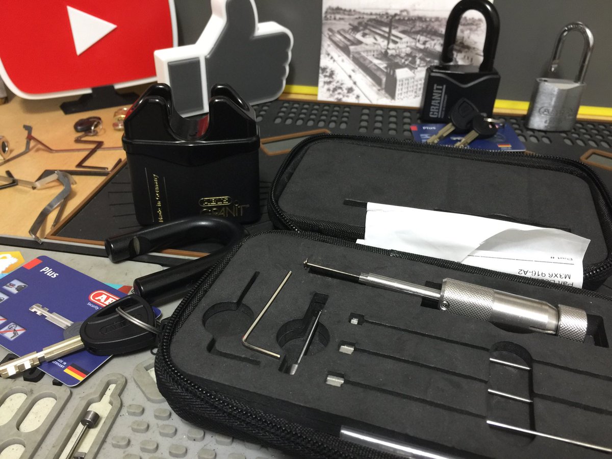 locksport_ok's tweet image. Just picked this 
Abus Granit 37/80 again with the Silver Bullet. What a magnificent tool. 
⁦@silverbulletool⁩ 
⁦@Matt_Smith_Hux⁩