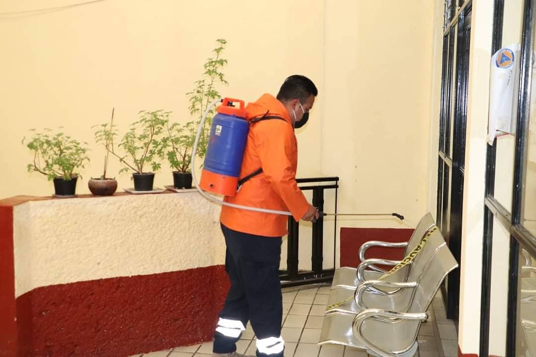 En #SemáforoNaranja seguimos sanitizando y cumpliendo con las medidas de salud necesarias por el bien de todos. Si me cuido yo, te cuido a ti.

<a href="/Edomex/">Gobierno del Estado de México</a> <a href="/alfredodelmazo/">Alfredo Del Mazo</a> 
#Jiquipilco #SeguimosCumpliendo