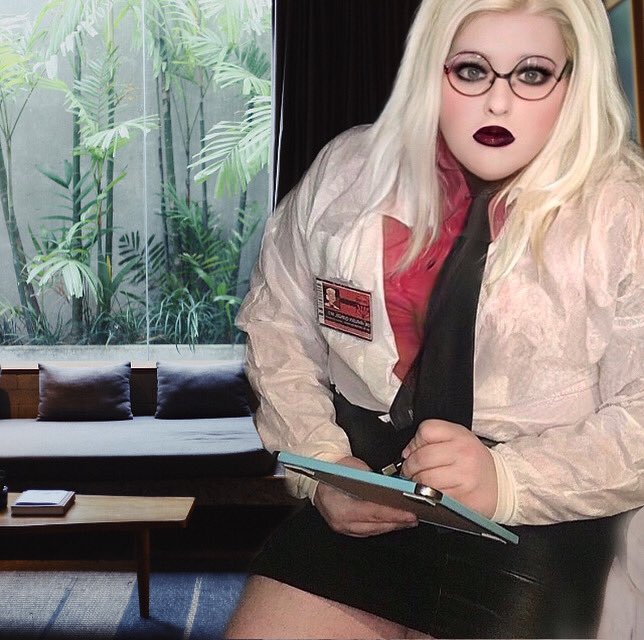 Who need a dr Harleen quinzel https://t.co/bAz0y2USg5<a href="/tag/newprofilepic"class="tags"><span>#newprofilepic</span></a>