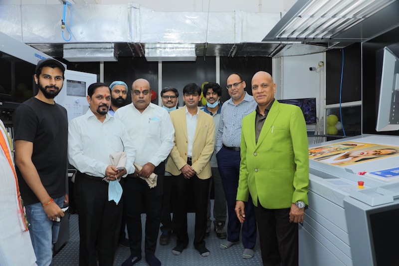 HeidelbergIndia's tweet photo. Udaipur-based Miraj Multicolour, a part of the Miraj Group, commissioned a brand-new 7-color Heidelberg Speedmaster CX 102 UV plus coater combi printing press last month. Read full news: https://t.co/Q3UTvvwNWF
.
.
#Heidelberg #Miraj #SpeedmasterCX102 #Printing #Press https://t.co/bgSvrdRwJw