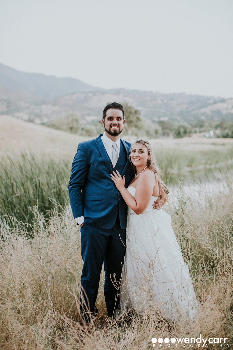 madison__burt's tweet photo. I married my lobster. 💍🦞 https://t.co/UDStKHfnVb