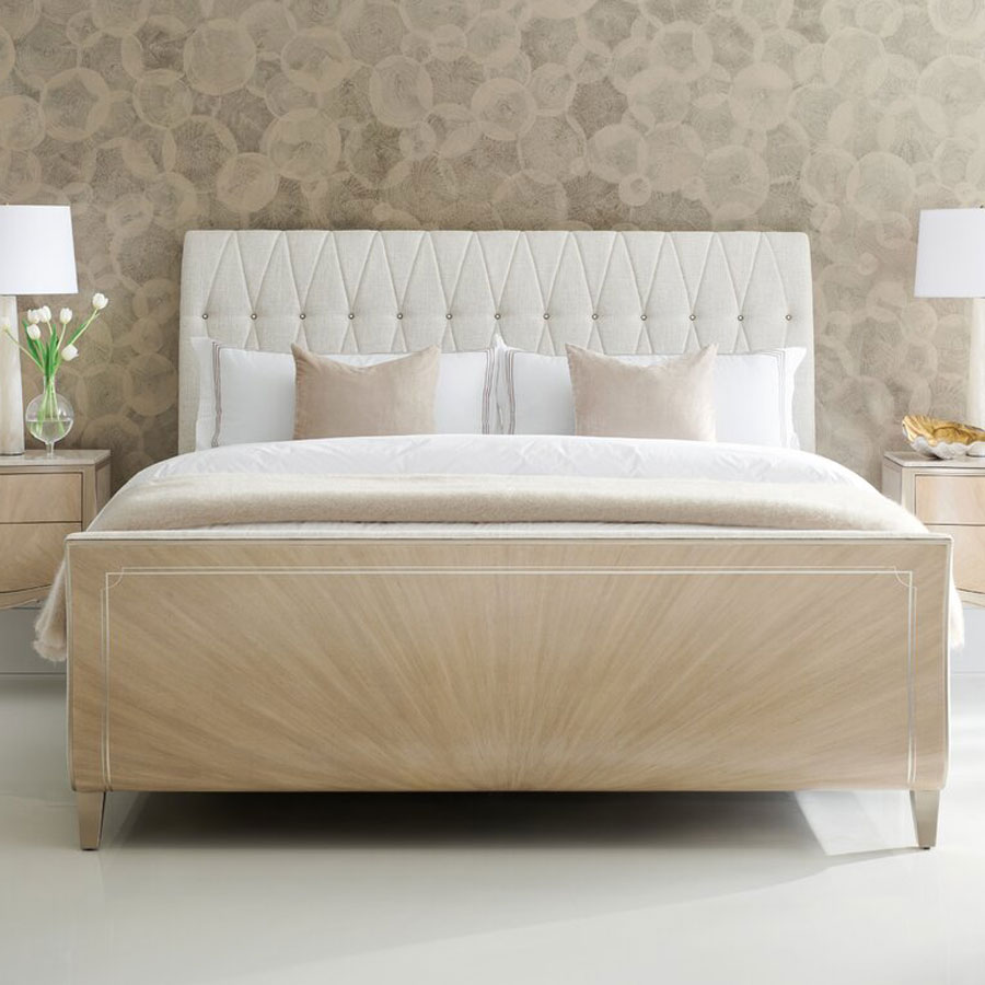 malinda_gallery's tweet photo. Say goodnight to each day with style in this glamourous sleigh bed. Its grand presence is created by an exquisitely upholstered headboard featuring a tall diamond tuft-pattern tufted with glass buttons
#caracole #kingbed #luxuryfurniture #homedecor #americanhome #absolutecomfort https://t.co/jkggoOVM6n