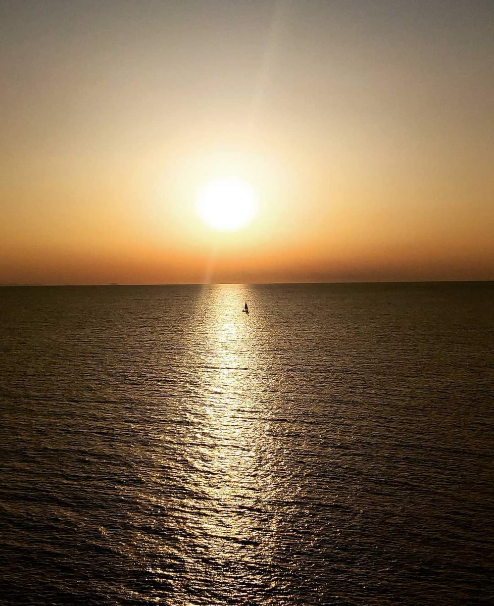 Cuando eres tu propio salvavidas, desaparece el miedo a navegar...

#CapdeBarbaria #Formentera