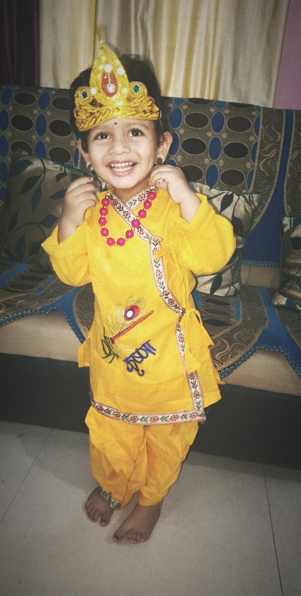 sarcasmic_devil's tweet photo. #JaiShreeKrishna #HappyJanmashtami  #krishnajanmashtami https://t.co/MvNiDmIfQV