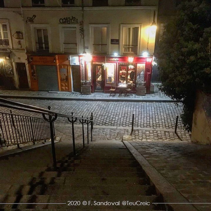 TeuCreic's tweet photo. Disponíanse a ir a Montmartre, el último nuevo lugar de mira de los argentinos y norteamericanos ricos,...
•
AUTOR: #ElinorGlynn, #Ritzi, p. 12
•
IMAGEN: Hoy #Montmarte, en #París 🇫🇷, es un sitio obligado para todo visitante; postal de la #noche, #RueGabrielle
•
#LeeUnLibro 📖 https://t.co/qY49pny5tS
