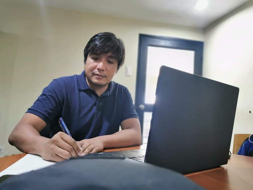 MonMonGuico3's tweet photo. We are with the Department of Agriculture-Philippine Rice Research (DA-PhilRice) Institute headed by Director John Calilan de Leon to discuss possible plans and programs to help increase and improve the competitiveness and productivity of our farmers✌️ https://t.co/SR7829NXEe