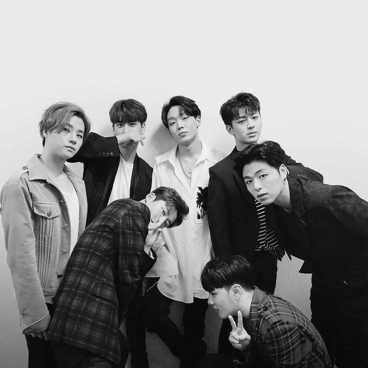 _ikonlovesyou's tweet photo. -`,✎Aunque hayas tenido un dia malo no olvides que sos una persona completamente maravillosa la cual merece todo lo más hermoso de este mundo, no te desanimes y segui adelante con todo lo que te propongas, ikon te ama y estan completamente orgullosos de vos hoy y siempre♡! https://t.co/V8SUpPvK9v
