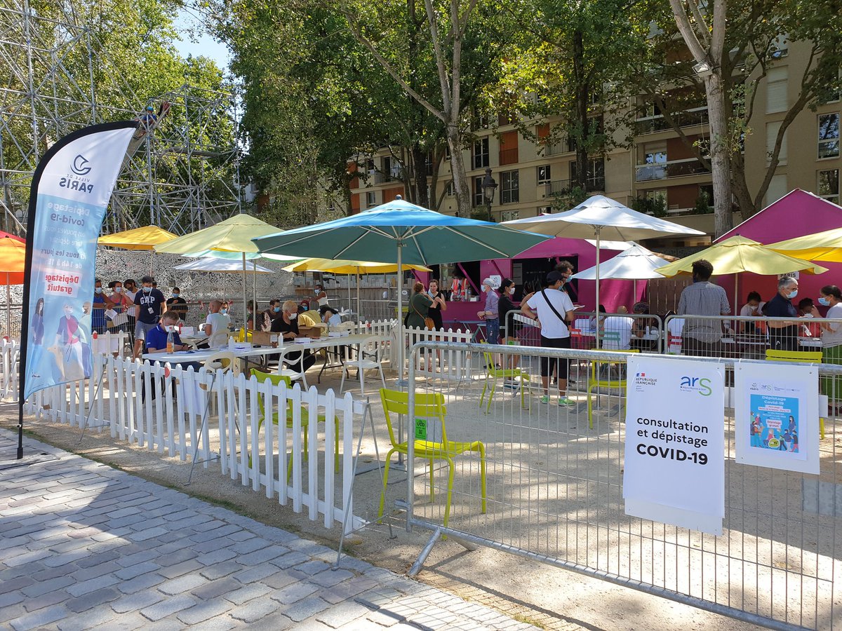 MarieVilledieu's tweet photo. Paris Plage Bassin de la Villette le labo itinérant est en place pour le dépistage covid 19. Merci à tous les partenaires APHP Ville ARS et SOS
Cadre estival! https://t.co/xtAcL7g9Xl