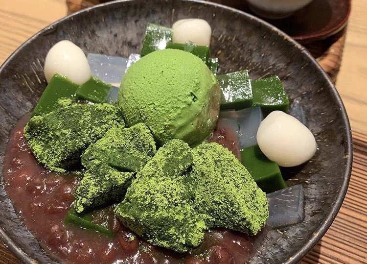 抹茶好きにはたまらない抹茶スイーツのお店「林屋新兵衛」さんに行ってみたい。