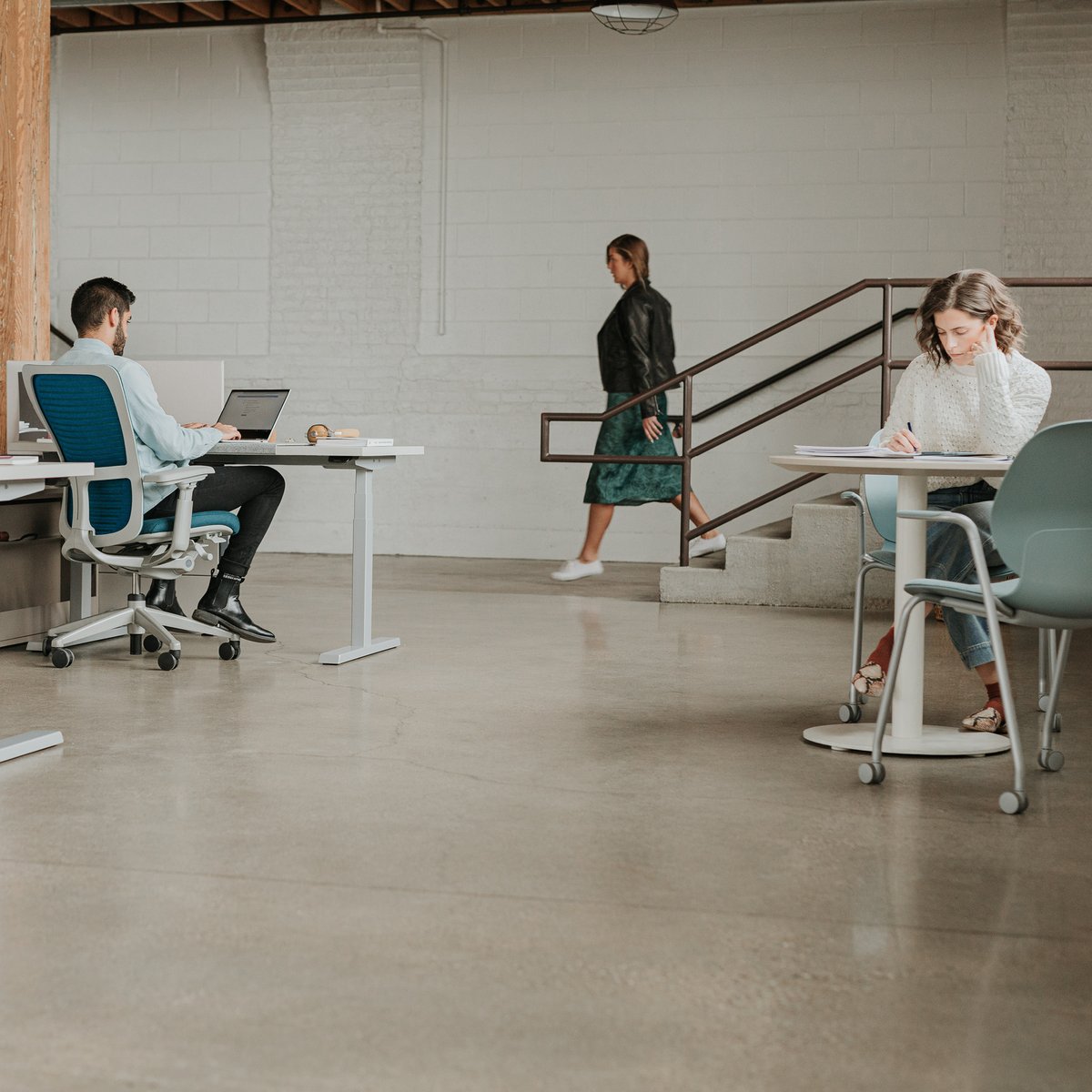 Price Modern tweet media