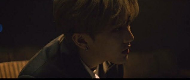 ⤹⋆⸙͎۪۫｡˚˚⁀➷Two tangent lines accidentally cross their path in a short period of time. 。o○☆❝Give me a month to convince you that your life is worth living ❞ ───── ❝𝖕𝖆𝖗𝖆𝖑𝖑𝖊𝖑 𝖑𝖎𝖓𝖊𝖘❞ ─────  #SKZauFestCHALLENGE
