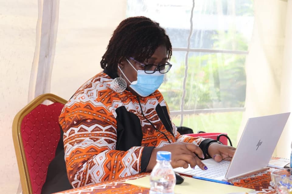 AwiFondation's tweet photo. Nous sommes actuellement à la célébration de la #JIFA2020.
Nous demarrons dans quelques instants
#FondationAwi #JIFA2020 #FemmesAfricaine #civ225 https://t.co/s1UkRx1EyI
