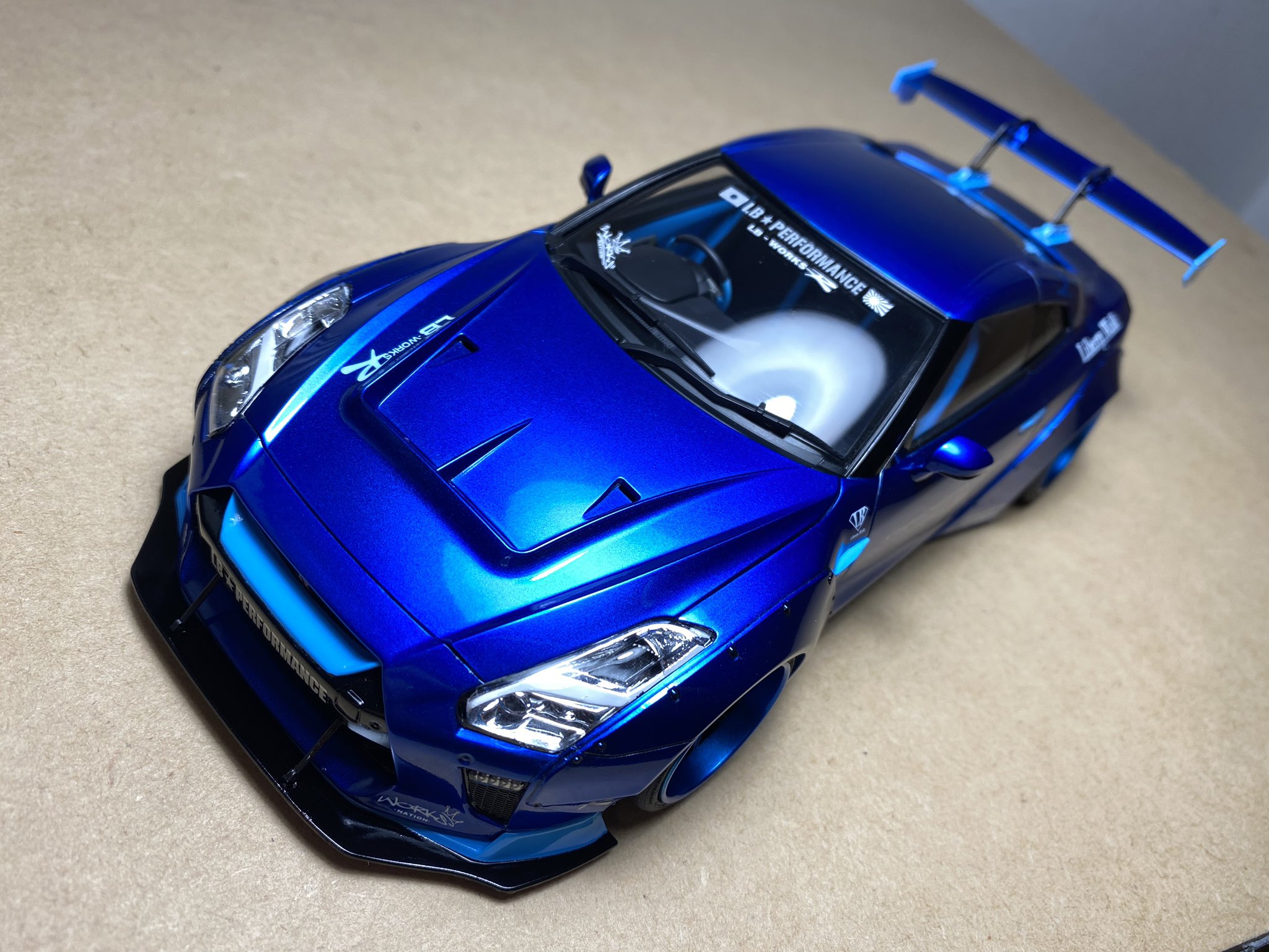 Masa Twitter પર アオシマ Lb ワークスr35 Gtr 完成しました Lbは2作目ですが初代制作は不注意による落下事故で永眠 今回は今のところ無事です あとボディ色もイメージ通りで満足です T Co 5kdptvjop3 Twitter