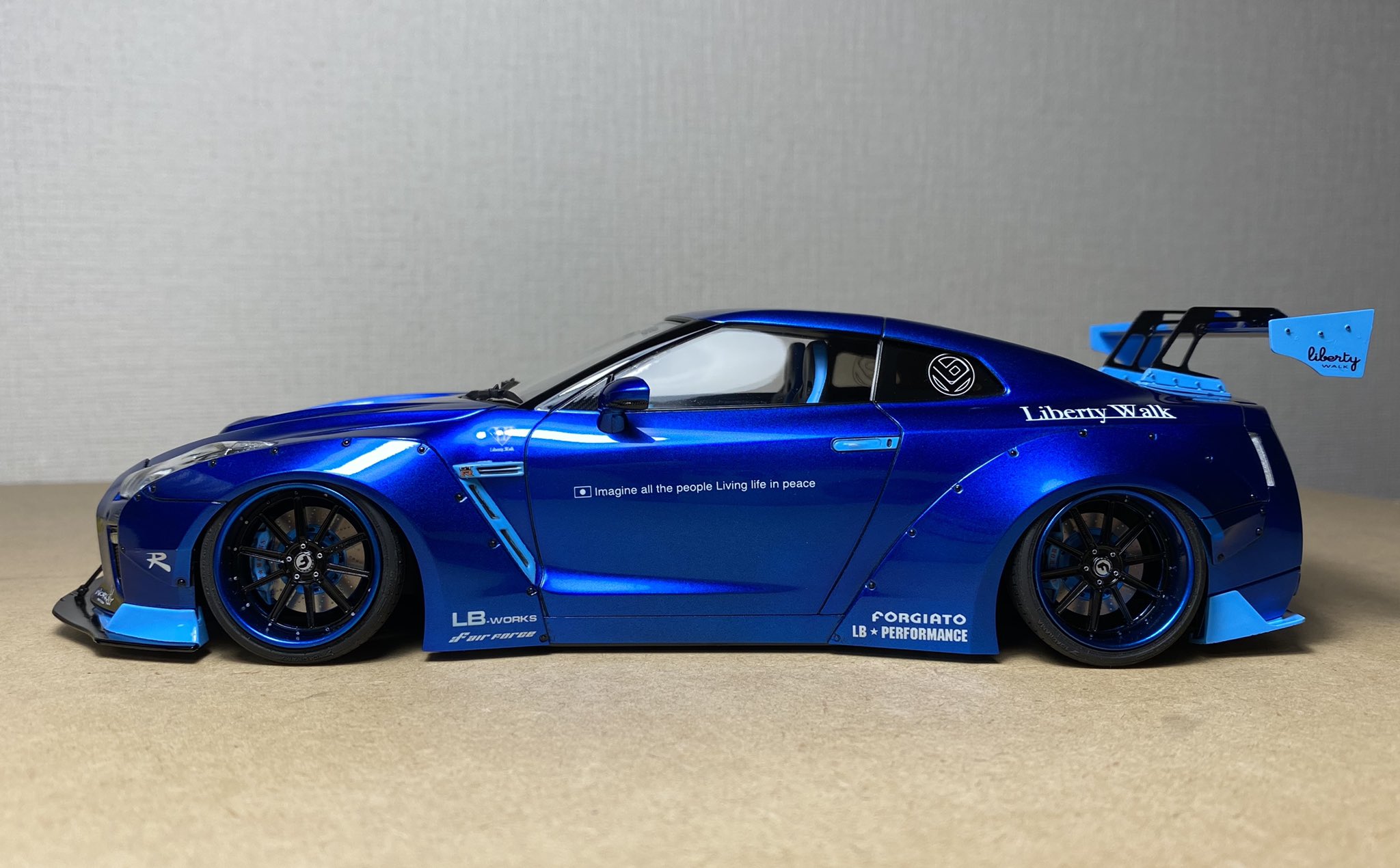 Masa アオシマ Lb ワークスr35 Gtr 完成しました Lbは2作目ですが初代制作は不注意による落下事故で永眠 今回は今のところ無事です あとボディ色もイメージ通りで満足です T Co 5kdptvjop3 Twitter